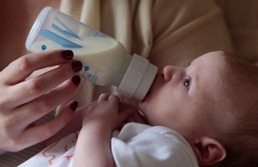 Die beste manuelle Milchpumpe: Flexibel, leise und überall einsatzbereit